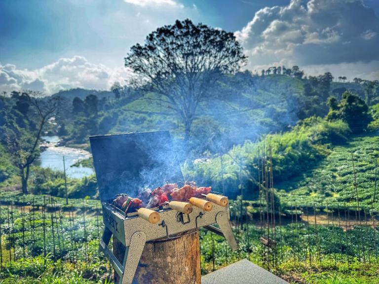 Rafters Retreat Coorg - The Riverside Homestay - Bed and Breakfast Srimangala