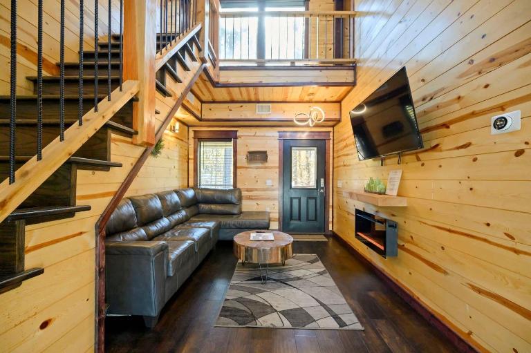 Feelin' Froggy - Cabin for 11 - B&B Broken Bow