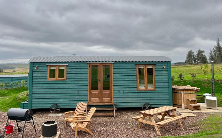 Pentland Shepherd Huts - B&B Penicuik