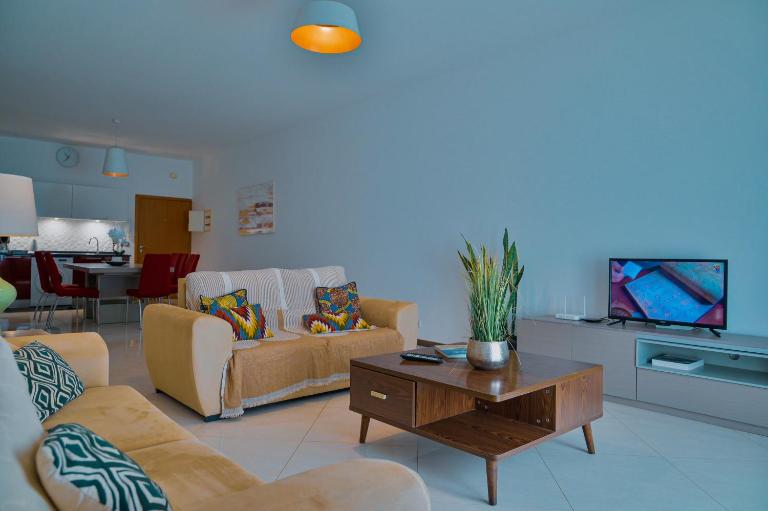 Tabanka Azul - 2 BdR Cozy and Comfort Apt Near UN - Bed and Breakfast Praia