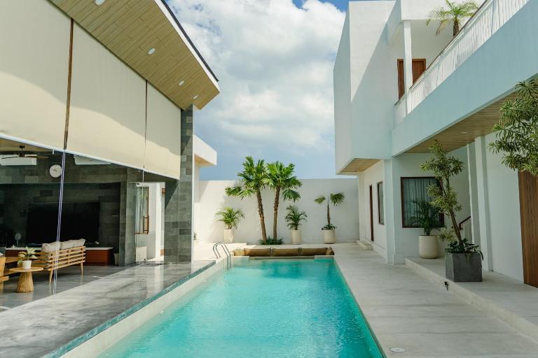 Ananta Lila Villa Managed by ARM One Hundred - Chambres d'hôtes Prerenan