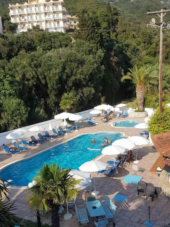 Poseidon Apartments - Bed and Breakfast Agios Górdios