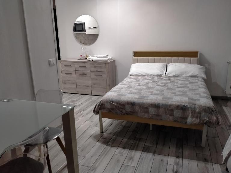 Monolocale policlinico gb rossi borgo roma verona - Ferienwohnung Verona