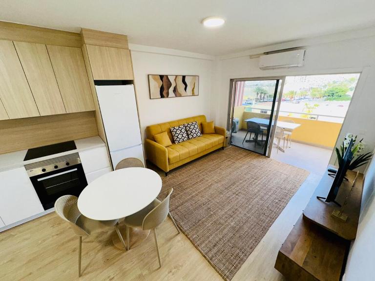One-bedroom apartment Los Cristianos - FREE WIFI - Chambres d'hôtes Los Cristianos
