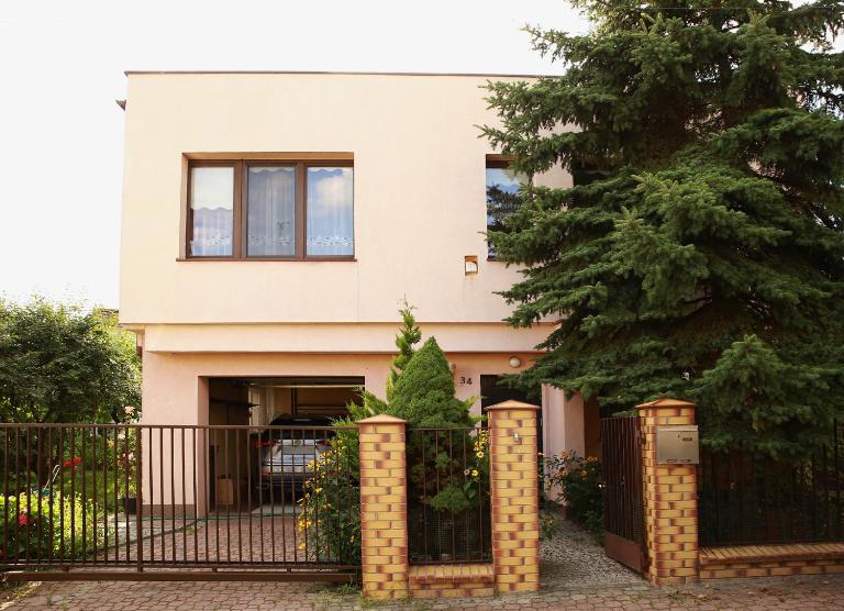 Sportowa 34 - B&B Bełchatów