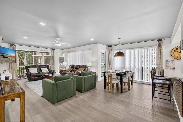 Caddyshack Golf themed Condo! 15 mins to beach&PBI - B&B Palm Beach Gardens