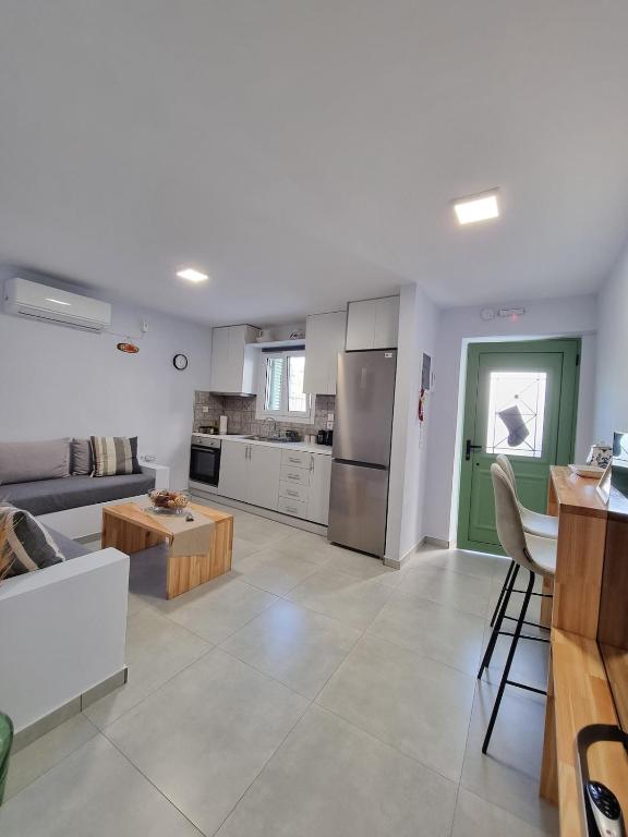 Aeolus Apartment I - Ferienwohnung Galaxidi