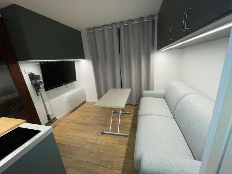 Studio moderne, avec accès direct aux pistes - Emplacement idéal en cœur de station - B&B Risoul