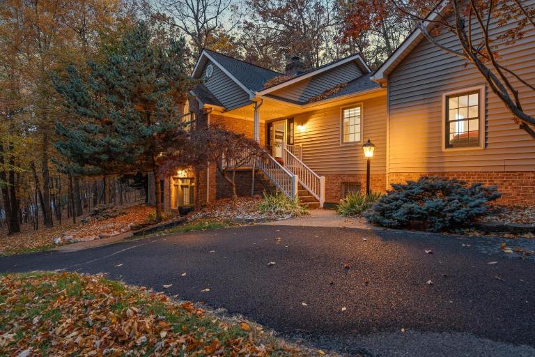 Green Mountain Song-Massanutten Mountain - B&B McGaheysville