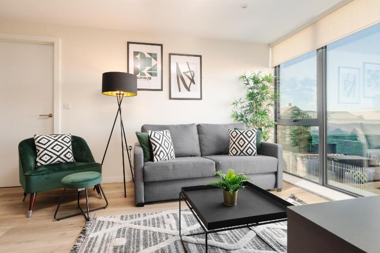 Richmond Row Apartments - Free On-Site Parking, WiFi & EV - B&B Liverpool