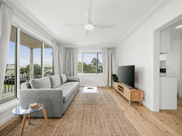 Prickly Pear Stays in Merewether - Ranclaud St - B&B Merotherie