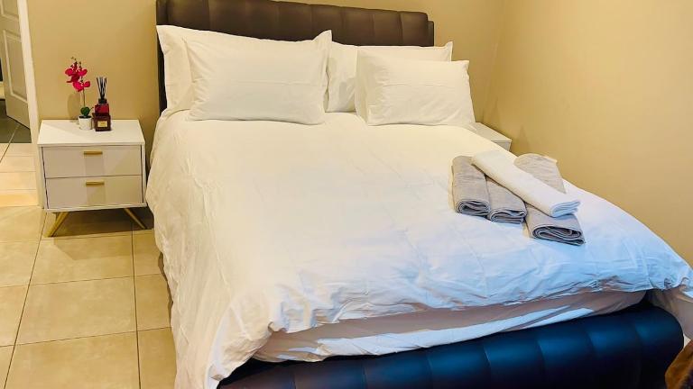 Edenpark 2 Bedroom Villa - B&B Roodepoort