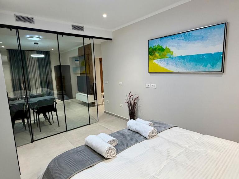Central Boulevard Suites-Lushnje - B&B Lushnjë