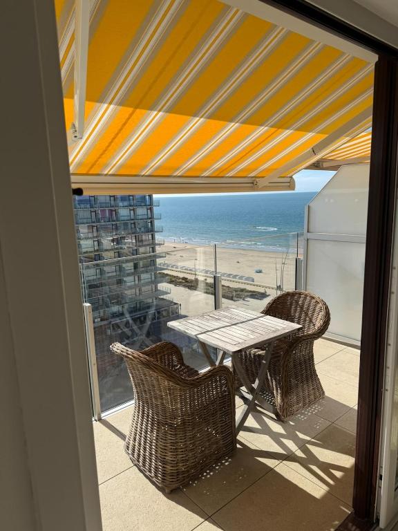 Residence Wembley with sea view - Bed and Breakfast Middelkerke
