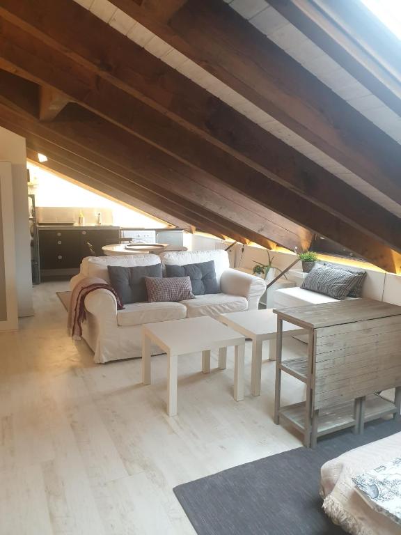 Apartamento tilos - Ferienwohnung Arroyomolinos