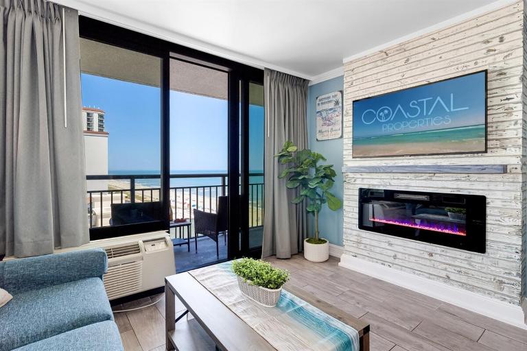 Gorgeous 1BR Oceanview Suite, Dogs OK 904 - Bed and Breakfast Myrtle Beach