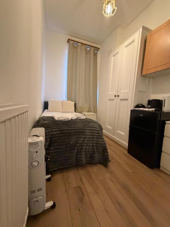 Single Ensuite Room in Shepherds Bush - Ferienwohnung London