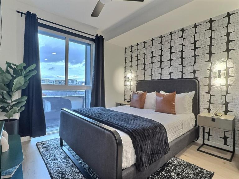 Weekend Base, Walk to Stadium and Great Eats - B&B Birmingham
