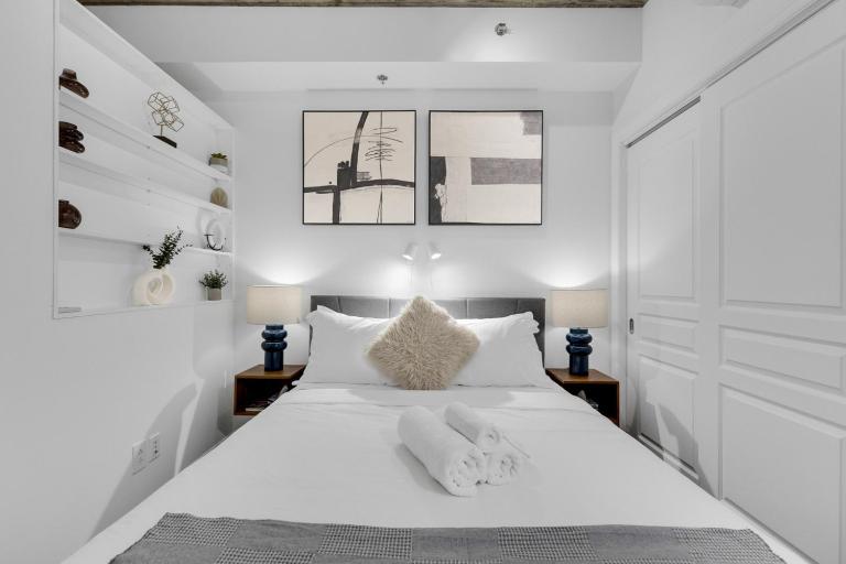 Flat at the Foot of the Mountain With Parking - B&B Montréal
