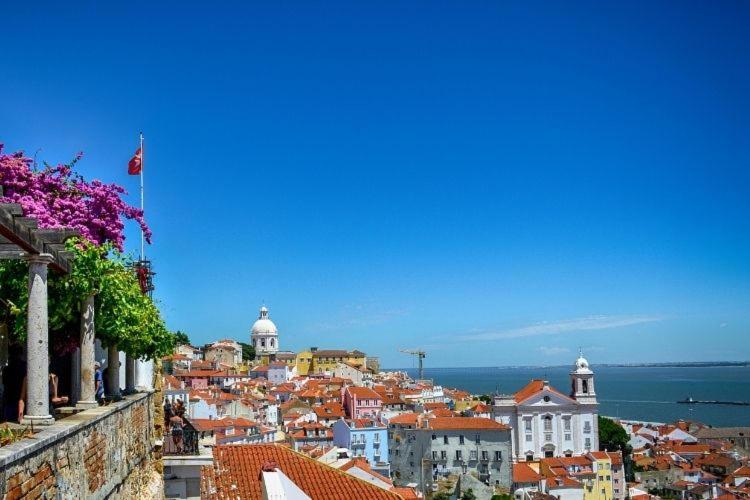 Alfama Charm - Authentic Lisbon Stay - B&B Lisbona
