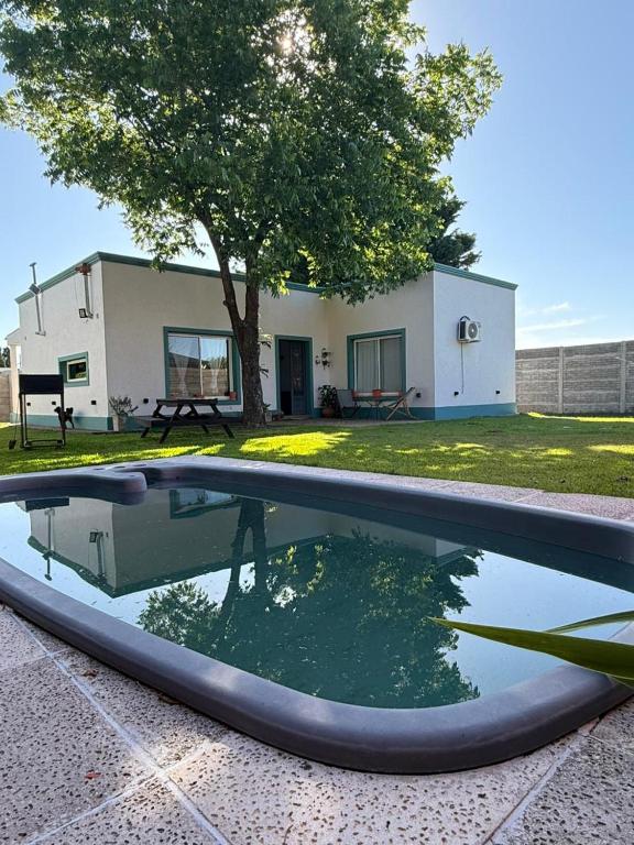 Casona alegre con pileta y patio - B&B San Pedro