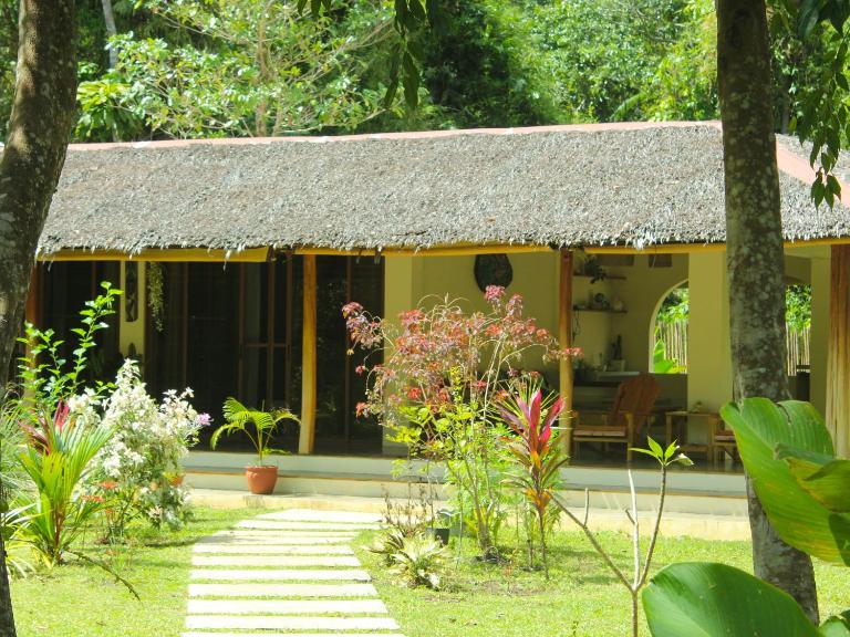 Payapa garden Nagtabon Beach - Bed and Breakfast Puerto Princesa City