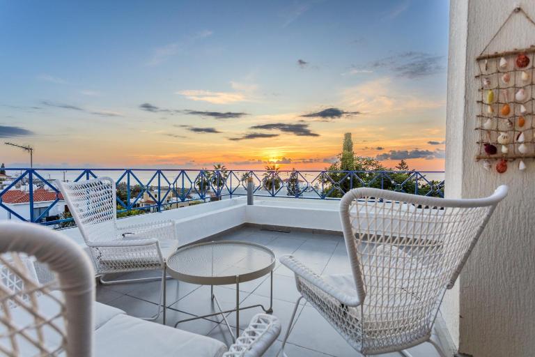 Sunset Sea View Apartment in Kissonerga - Bed and Breakfast Kissonerga