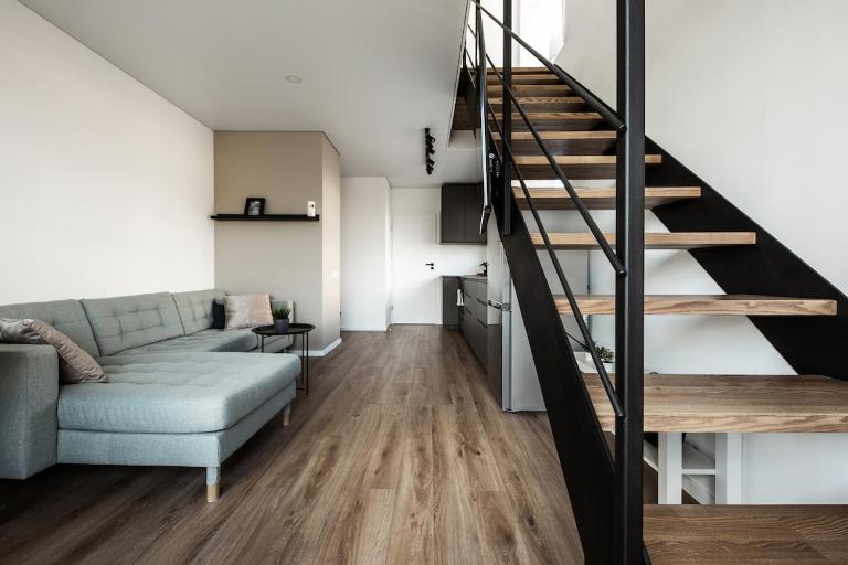 2-Bedroom Flat with Amazing Terrace by URBAN RENT - B&B Kaunas