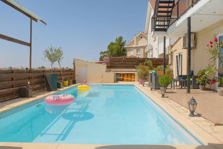 Modern room Sea View in villa with private pool - Bed and Breakfast Voróklini