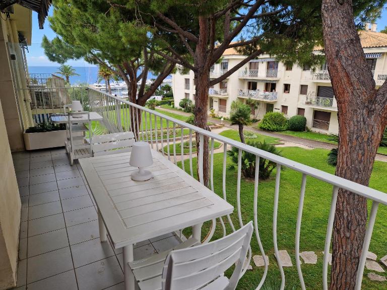 Centre ville de St Jean Cap Ferrat - Ferienwohnung Saint-Jean-Cap-Ferrat