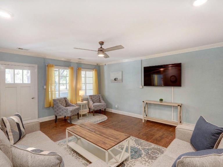 Sundial Inn - Ferienwohnung Tybee Island