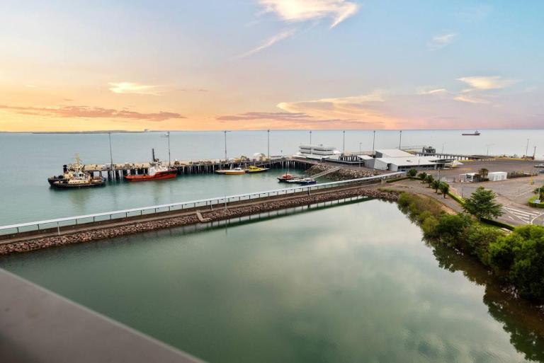 A Slice of Heaven at the Waterfront - B&B Darwin