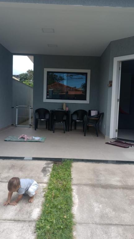 Casa aconchego - praia, trilhas, comercio, praça - Ferienwohnung Maricá
