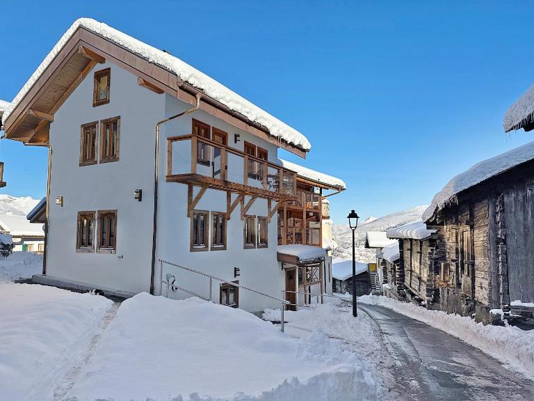 Pilanous House - Penthouse suite - Swiss Alps - B&B Basse-Nendaz