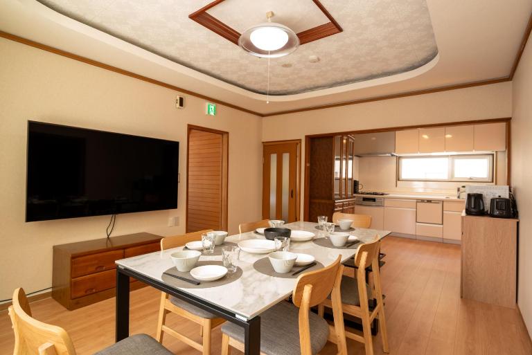 Green Dream House -5 mins drive to ski field- - B&B Furano