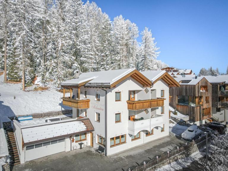 Chalet Milandora - B&B La Villa