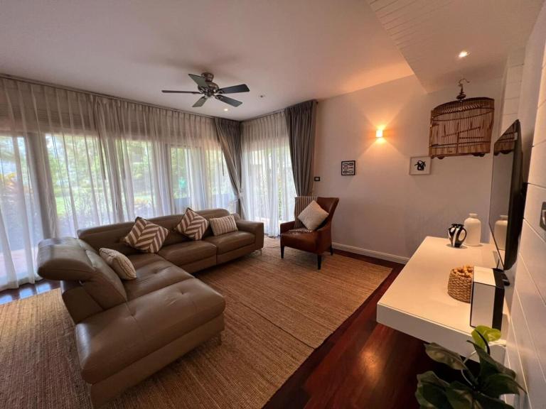 Spacious 3 bedroom, 100m walk to Layan Beach - Ferienwohnung Phuket