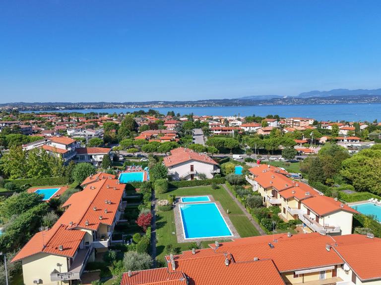 MGH - Sirmione Lake & Pool - B&B Brescia