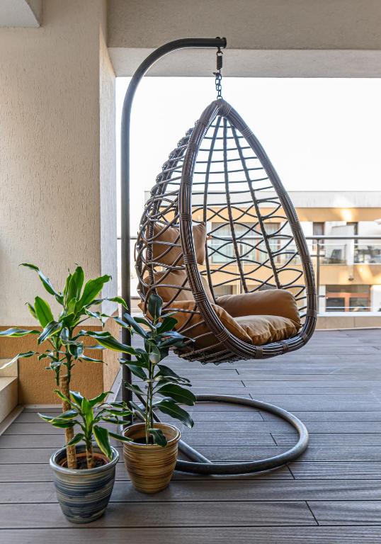Luxury 2BR Apartment - Amazing Terrace - B&B Braşov