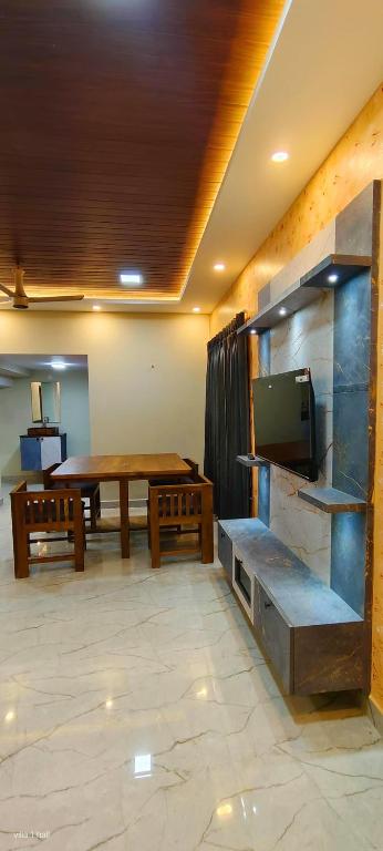 Sorgavasal - Luxury Homestay - Sri Srirangam Villas - Bed and Breakfast Sīrkāzhi