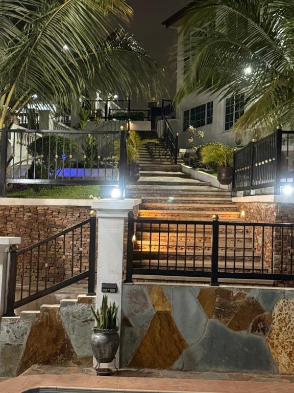 Menson Apartments - Your home away from home - B&B Takoradi