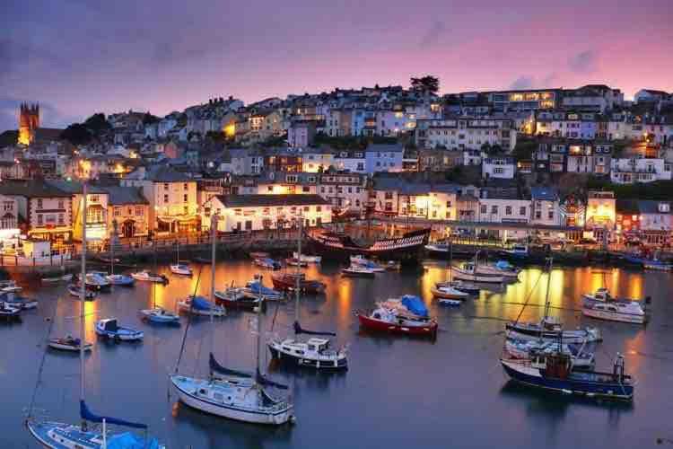 Brixham Harbour Cottage - Bed and Breakfast Brixham