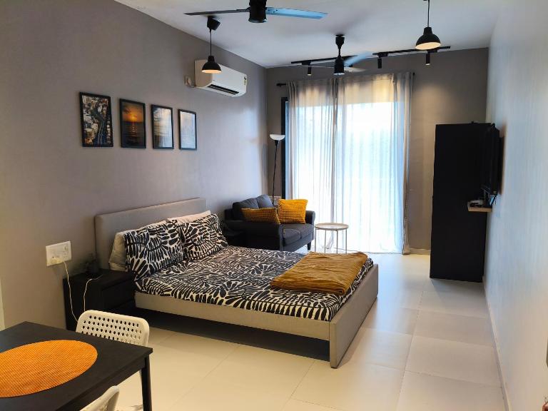 SeaPride Horizon - B&B Karjat