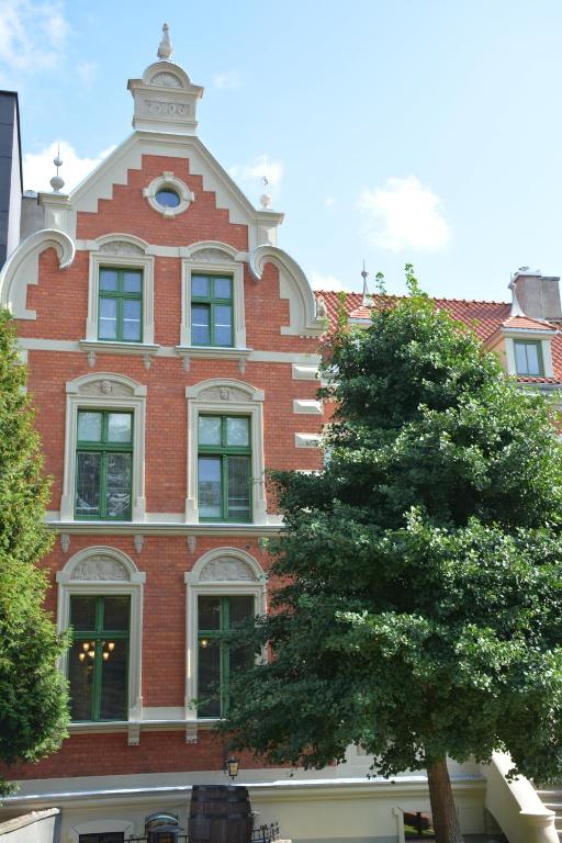 Apartament Mała Secesja - dla wyjątkowych gości, więcej niż hotel - 120 lat historii, komfort, prywatność - parking, centrum, starówka, wifi - B&B Olsztyn