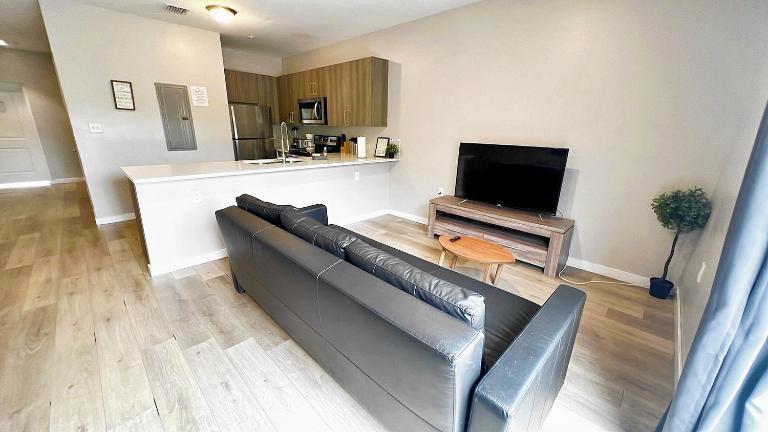 Free Parking 15 Min to Hard Rock Stadium - B&B Miami