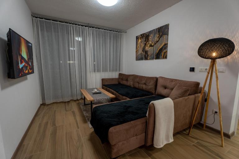 108 Lux Apartman Ravna planina - Ferienwohnung Gornje Pale