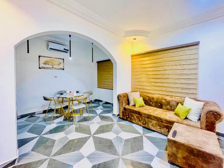 Caroline Cozy Apartment - B&B Accra