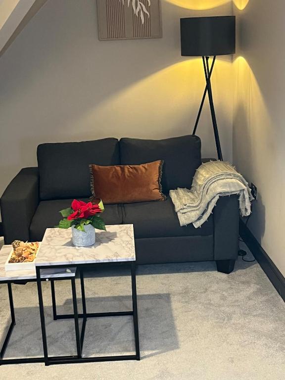 2BR Cosy Wallasey Stay Near Liverpool WiFi Parking - Chambres d'hôtes Wallasey
