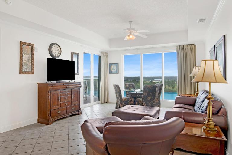 Tha Wharf 714 - B&B Orange Beach