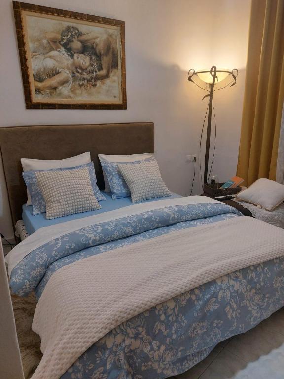 Central glow apartment - B&B Lárisa